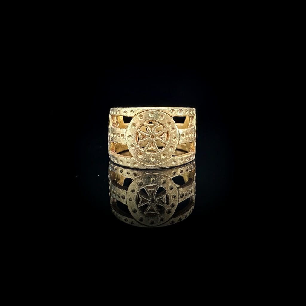 Byzantine open-work gold ring with four crosses Circa 400-500 AD - Image 7