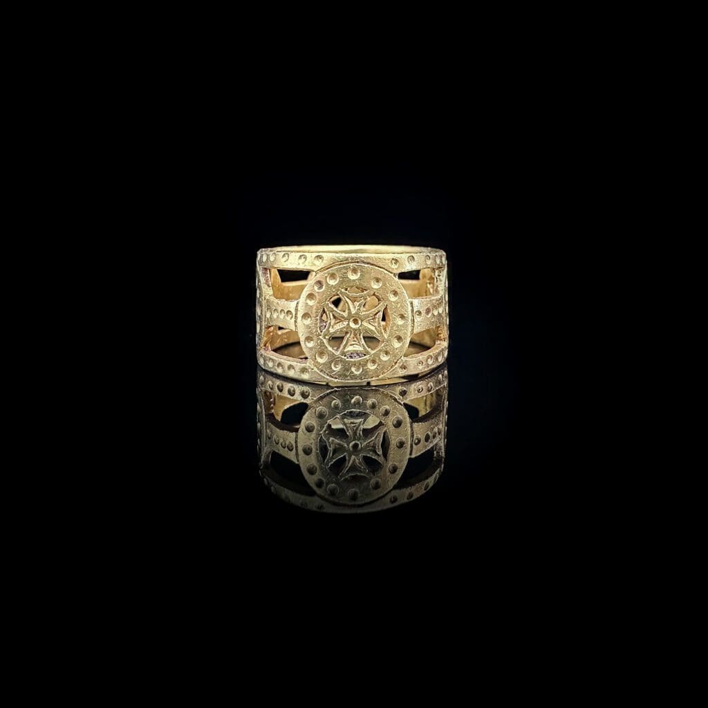 Byzantine open-work gold ring with four crosses Circa 400-500 AD - Image 10