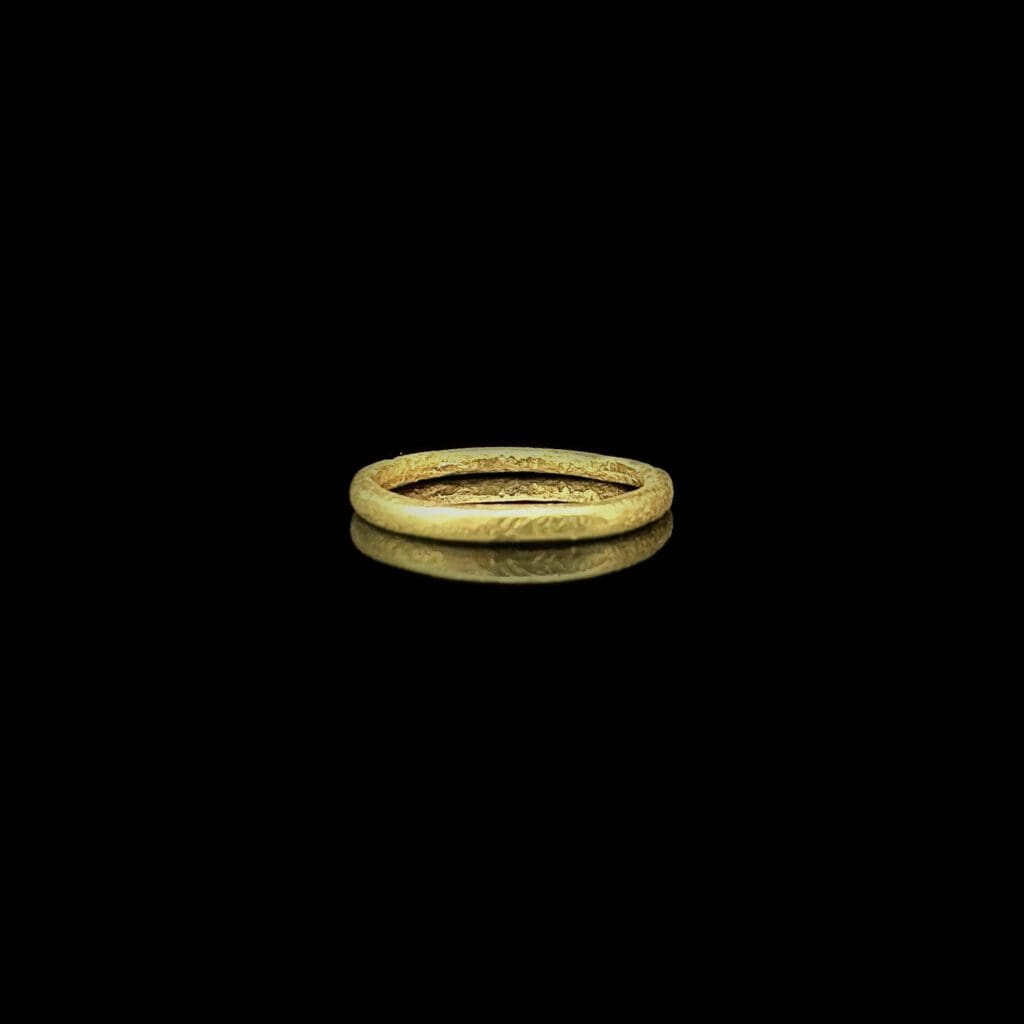 'Astrid'-Viking Saxon solid gold simple hoop ring circa 900 AD - Image 4