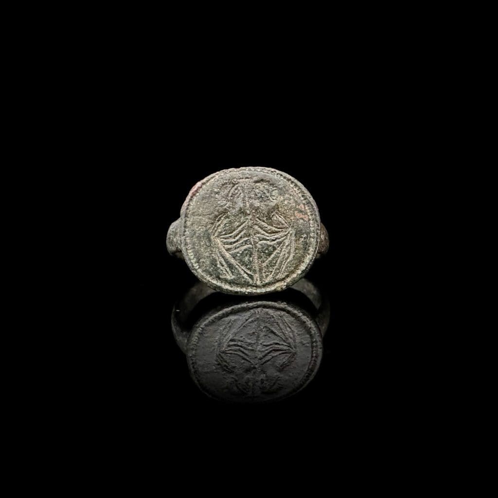 Byzantine Bronze ring with St Peter and St Paul Circa 500-700 AD - Image 8