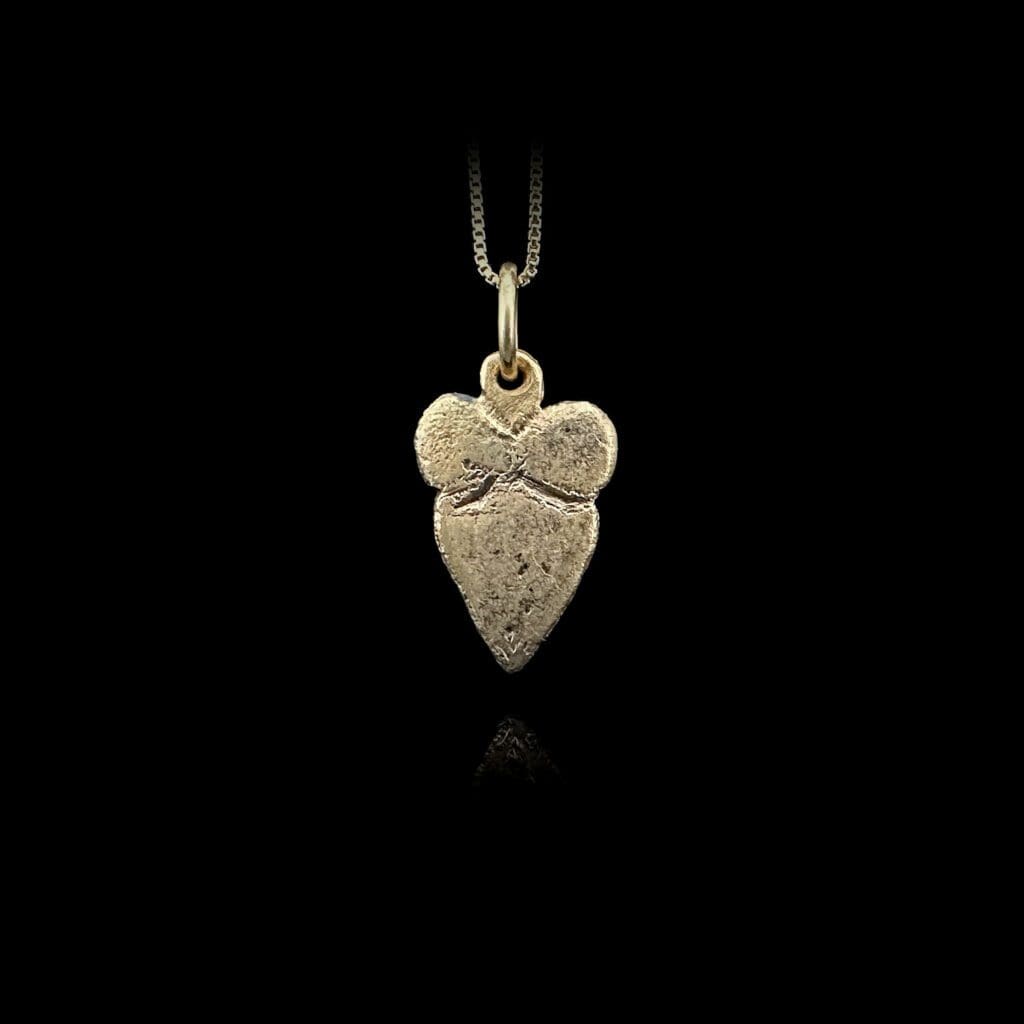 Feminine Viking heart pendant necklace 9th-10th century AD - Image 2