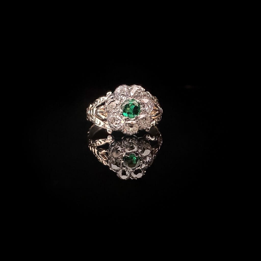 'Elena'-Antique emerald and diamond cluster ring - Image 8