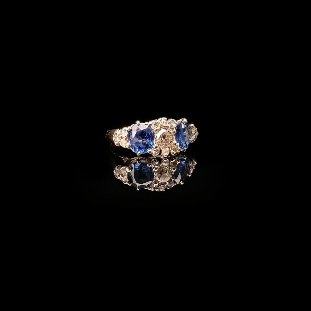 'Beatrice'-Antique two sapphires and diamond ring - Image 3