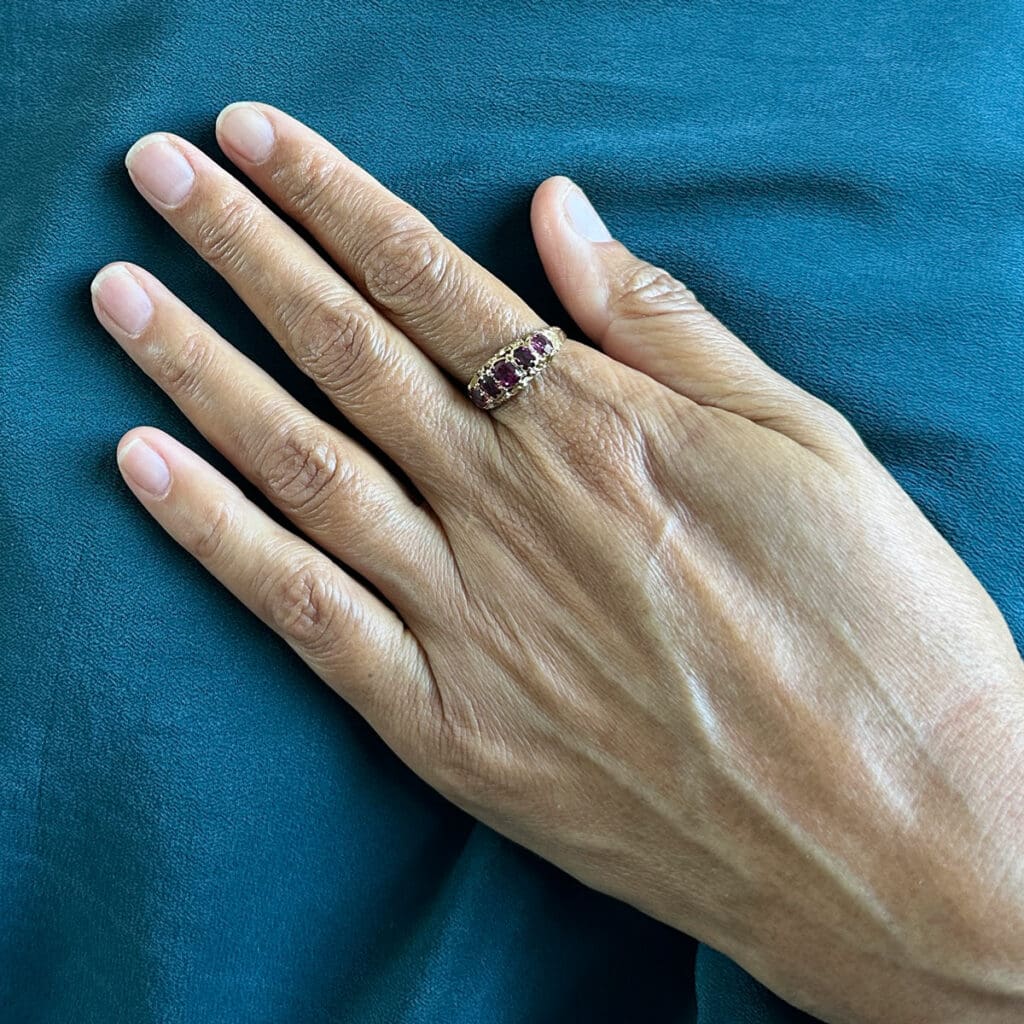 'Agnes'-Victorian five stone garnet ring - Image 8