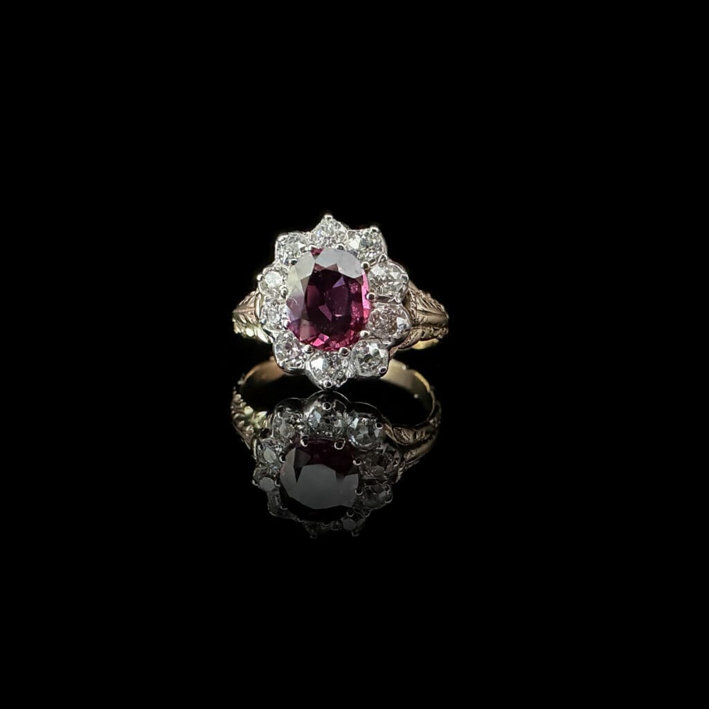 'Roberta'-Antique ruby and diamond cluster ring - Image 2