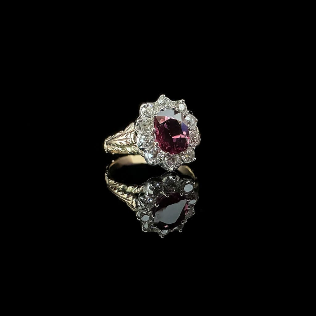 'Roberta'-Antique ruby and diamond cluster ring - Image 3