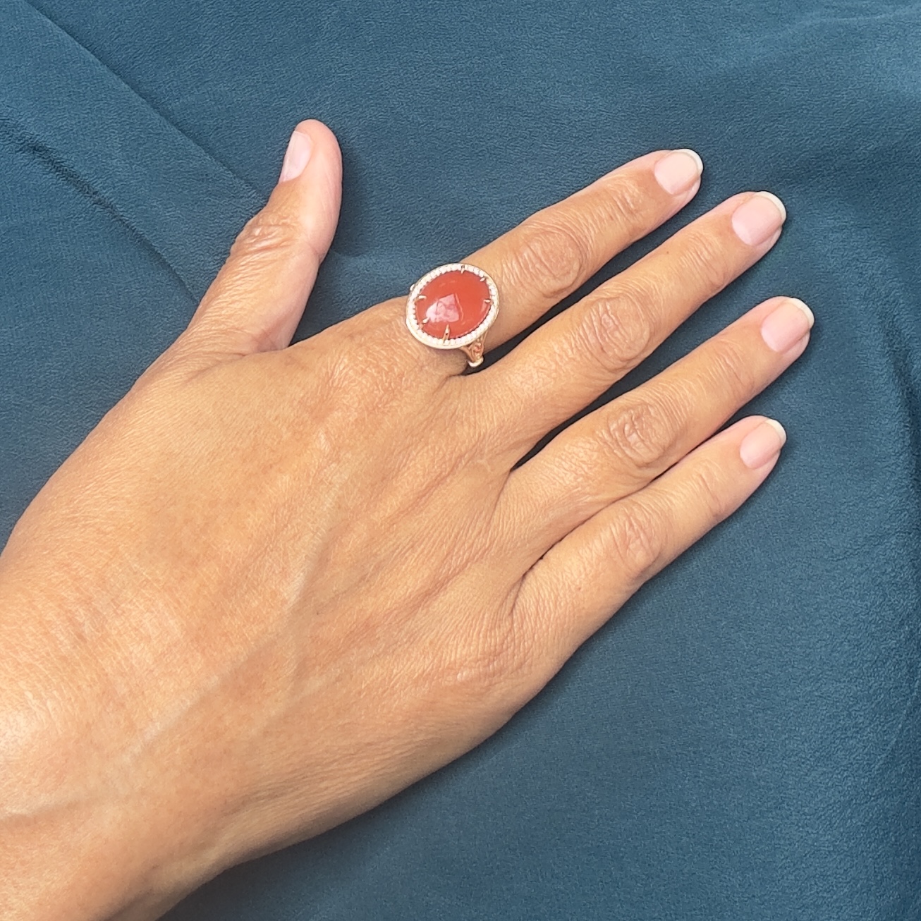 'Cornelia'-Carnelian cabochon diamond ring 6 'Cornelia'-Carnelian cabochon diamond ring - Image 6