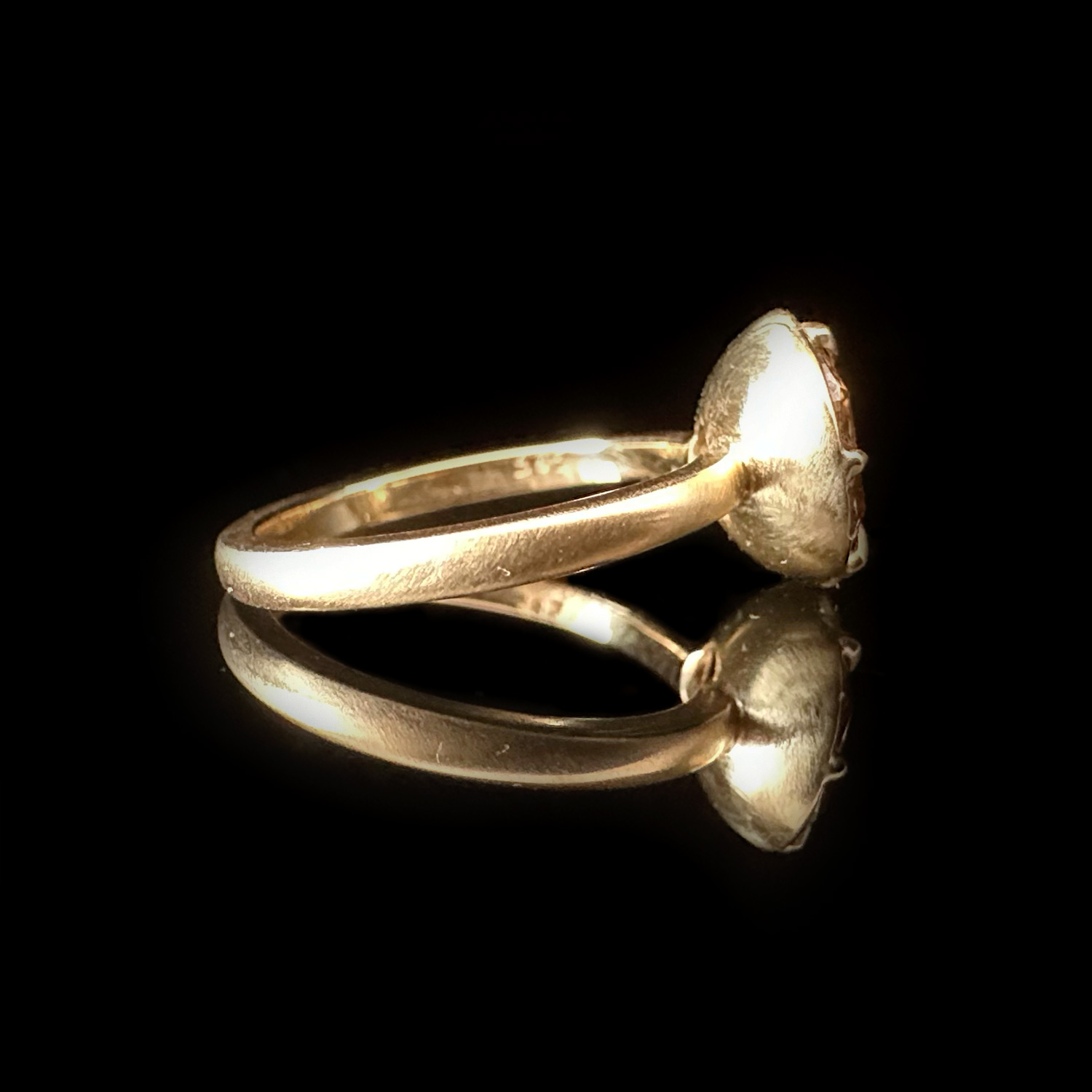 ‘Ariana’- Champagne diamond in yellow gold ring 3 ‘Ariana’- Champagne diamond in yellow gold ring - Image 3
